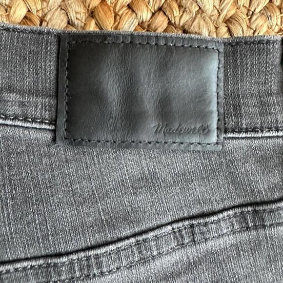 Madewell black high rise skinny jeans 9” ripped knees - Picture 8 of 8